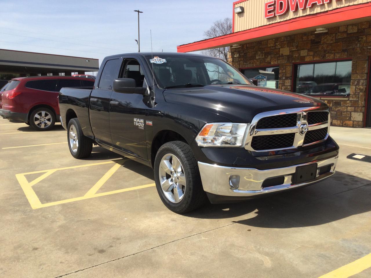 RAM 1500 Classic Tradesman 4x2 Quad Cab 6'4" Box 2019