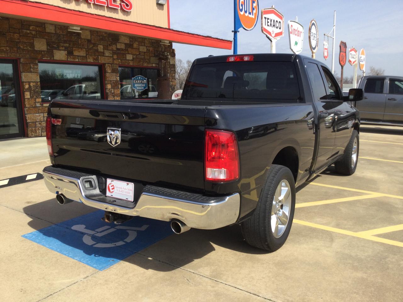 RAM 1500 Classic Tradesman 4x2 Quad Cab 6'4" Box 2019