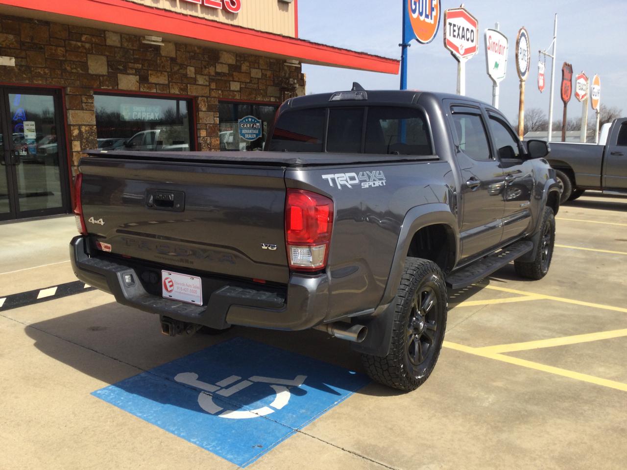 Toyota Tacoma 4WD Double Cab V6 MT TRD Off Road (Natl) 2016