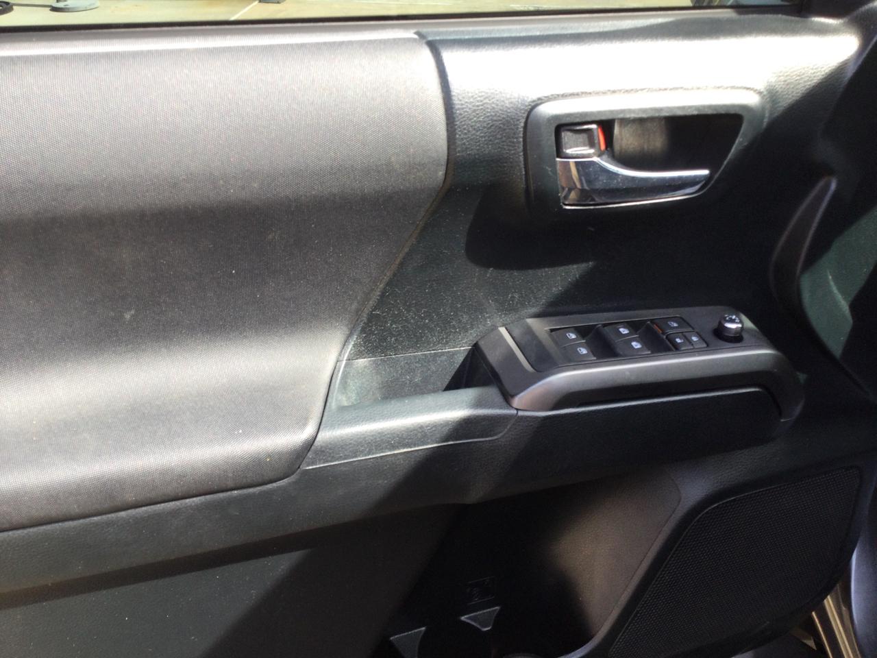 Toyota Tacoma 4WD Double Cab V6 MT TRD Off Road (Natl) 2016