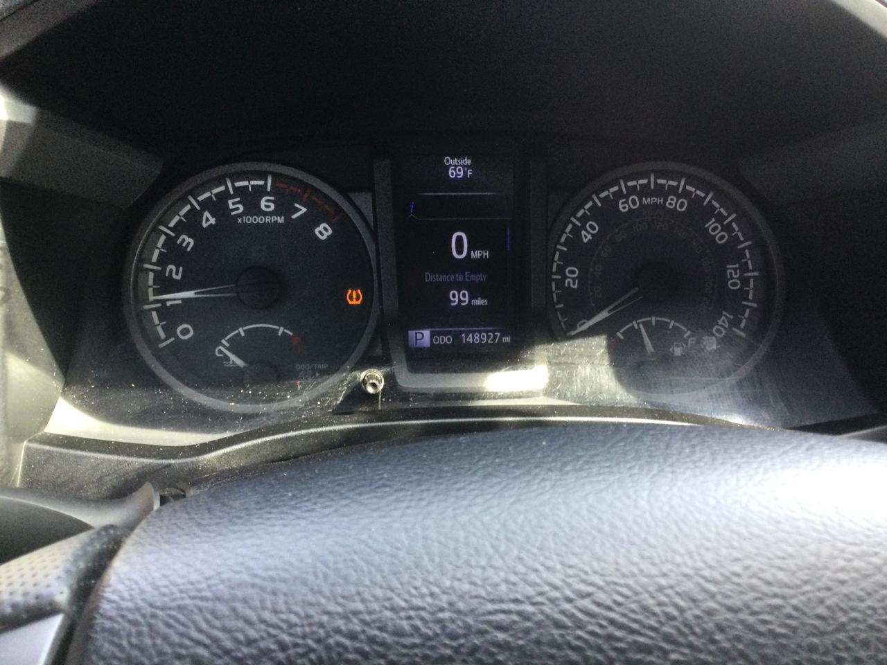 Toyota Tacoma 4WD Double Cab V6 MT TRD Off Road (Natl) 2016