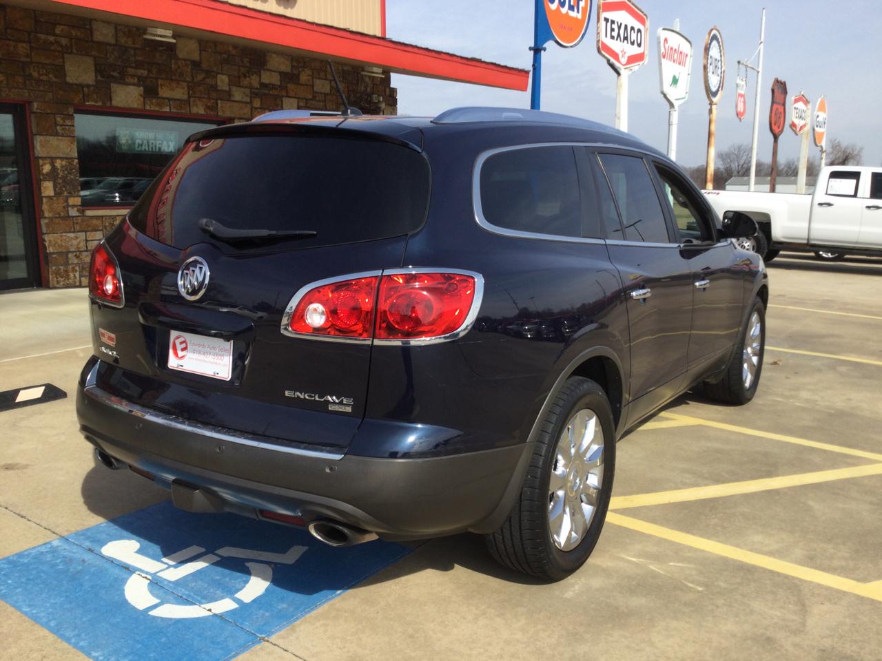 Buick Enclave AWD 4dr CXL-2 2011