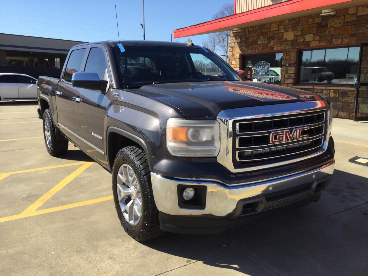 GMC Sierra 1500 4WD Crew Cab 143.5" SLT 2015