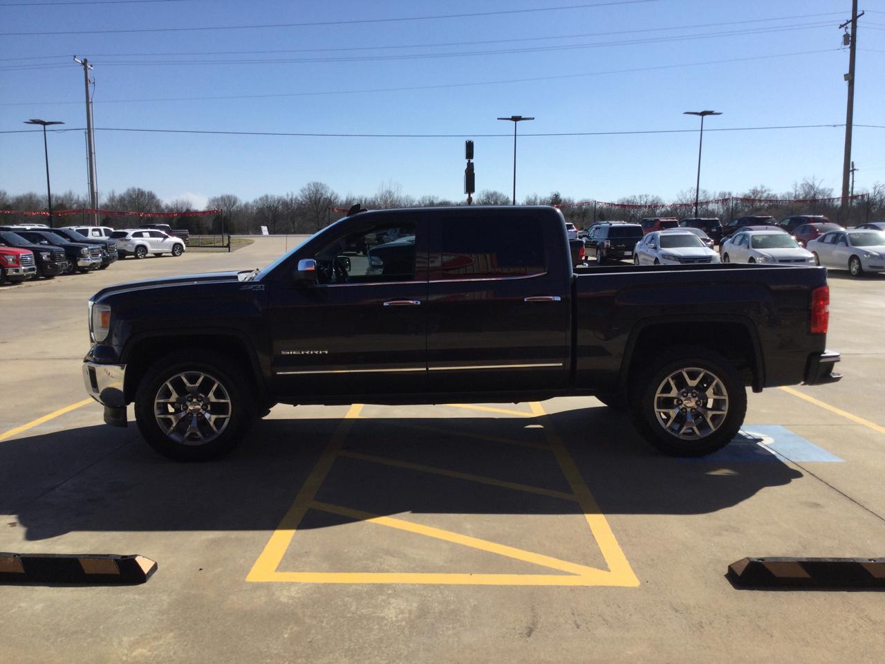 GMC Sierra 1500 4WD Crew Cab 143.5" SLT 2015