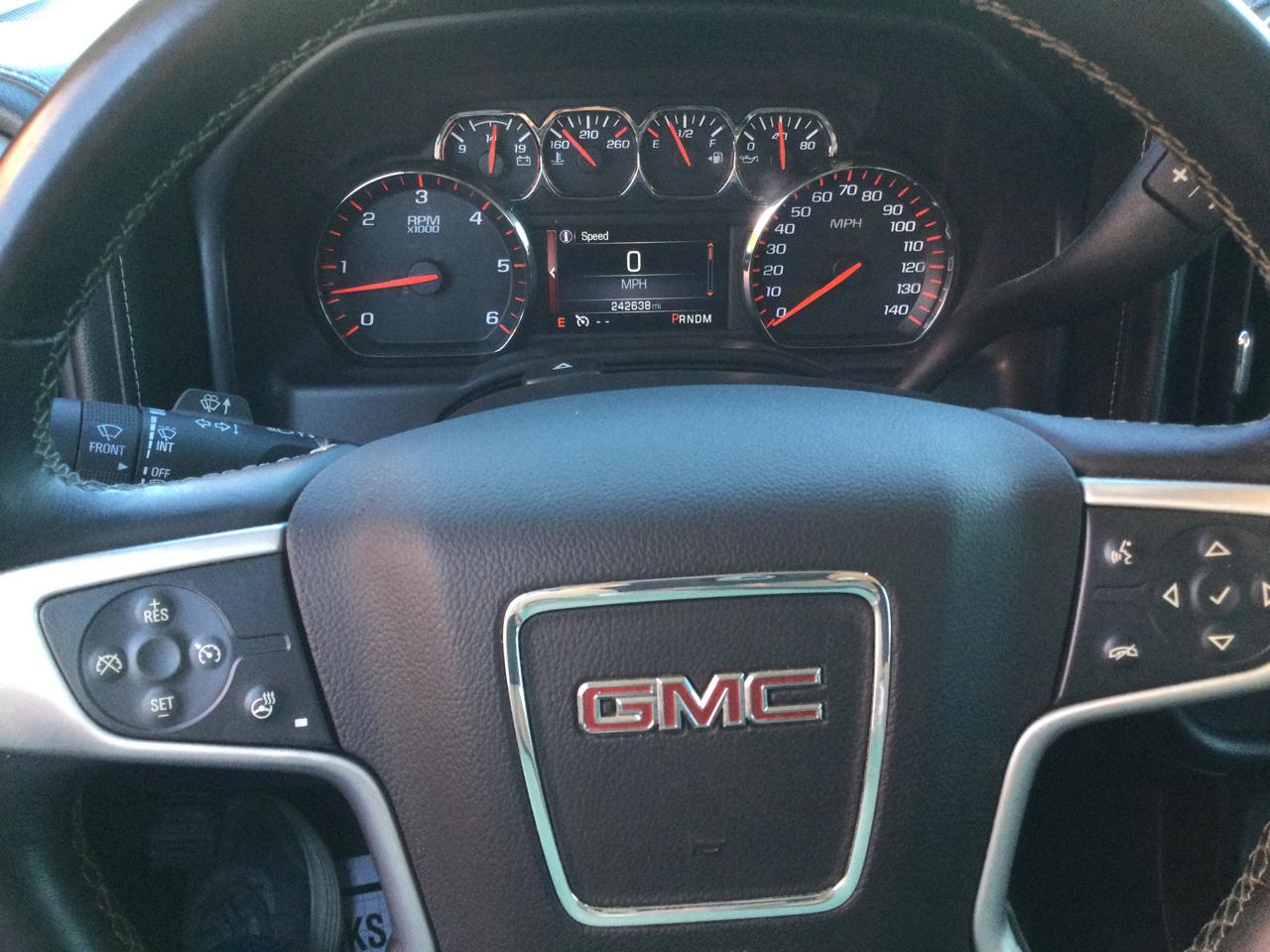 GMC Sierra 1500 4WD Crew Cab 143.5" SLT 2015