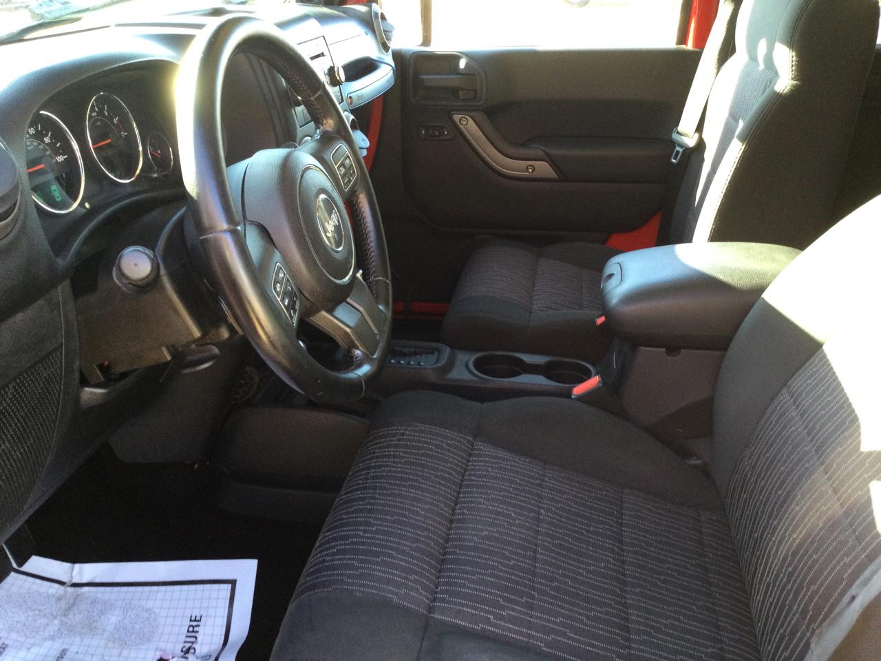 Jeep Wrangler Unlimited 4WD 4dr Sport 2011