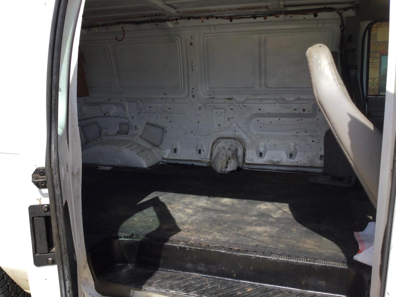 Ford Econoline Cargo Van E-350 Super 2000