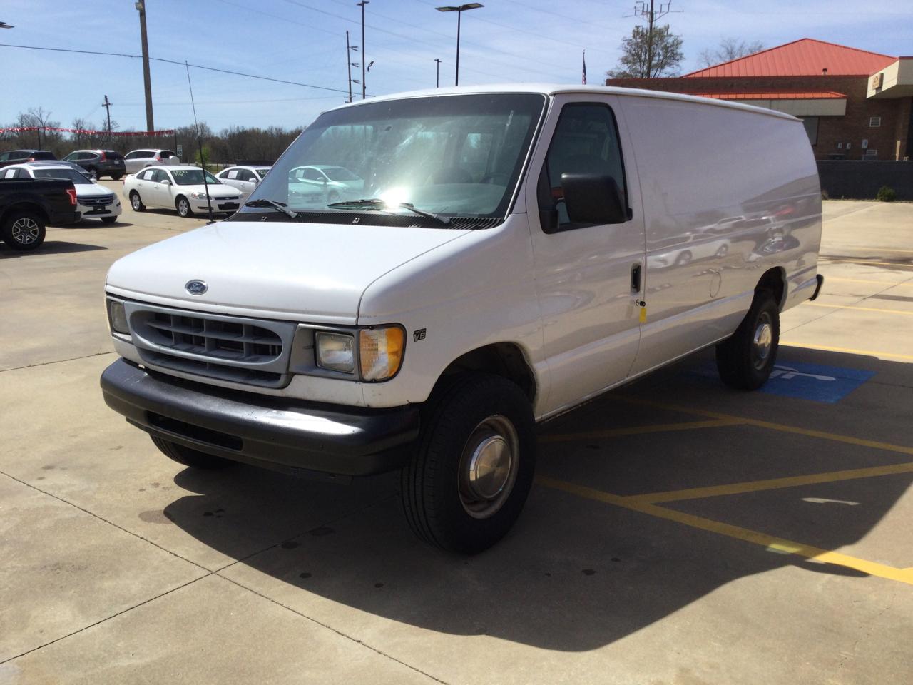 Ford Econoline Cargo Van E-350 Super 2000