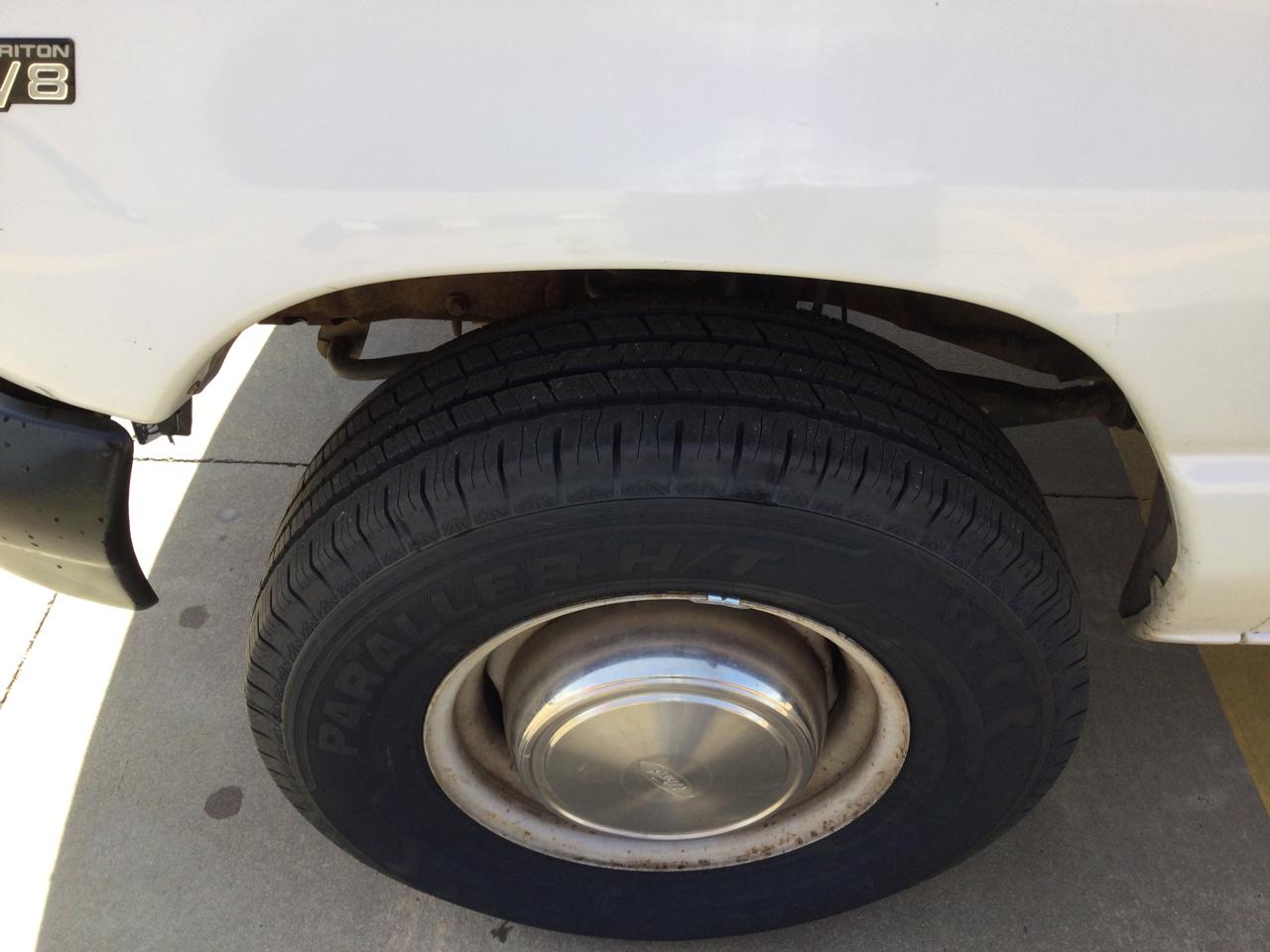 Ford Econoline Cargo Van E-350 Super 2000