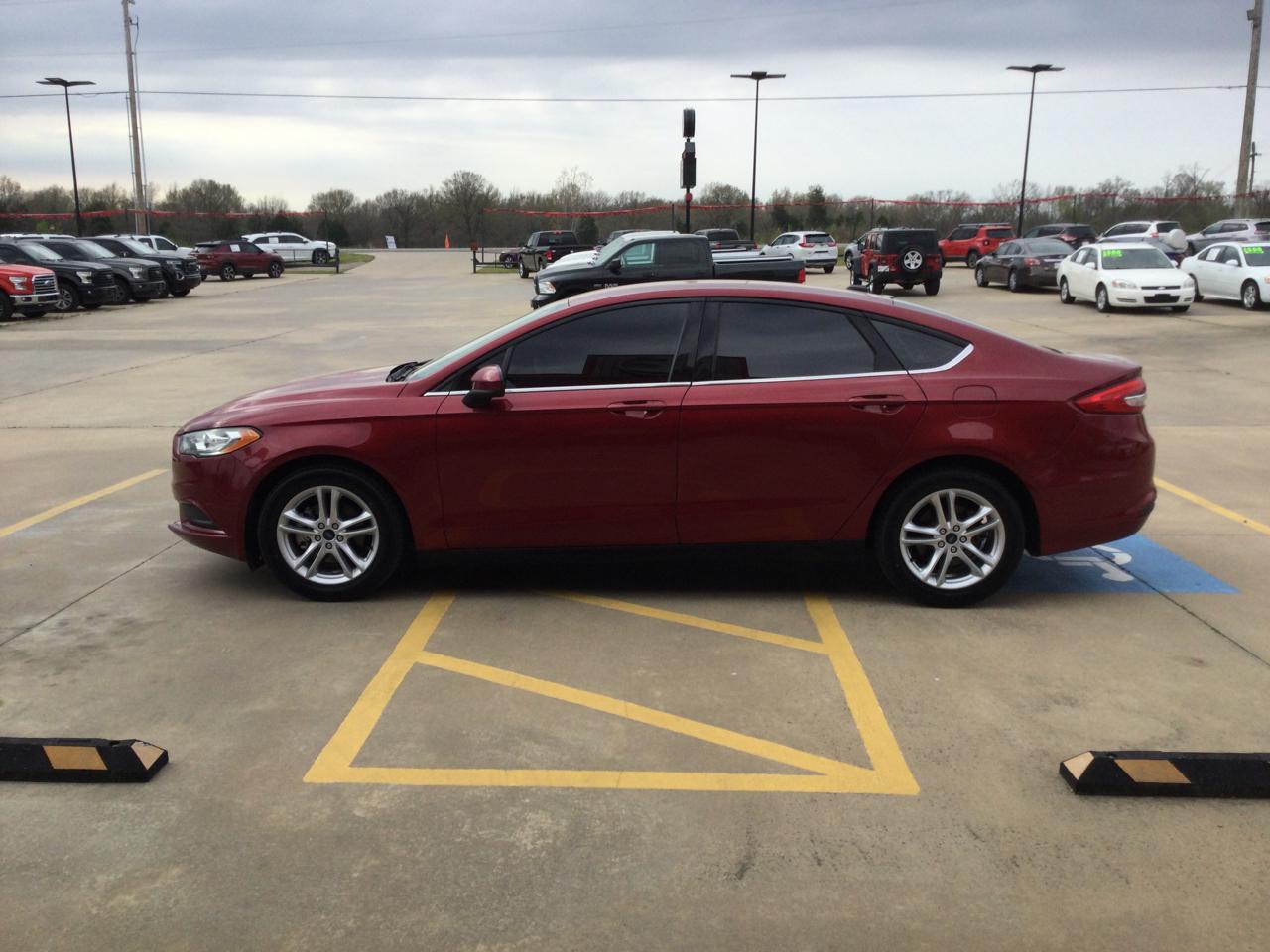 Ford Fusion SE FWD 2018