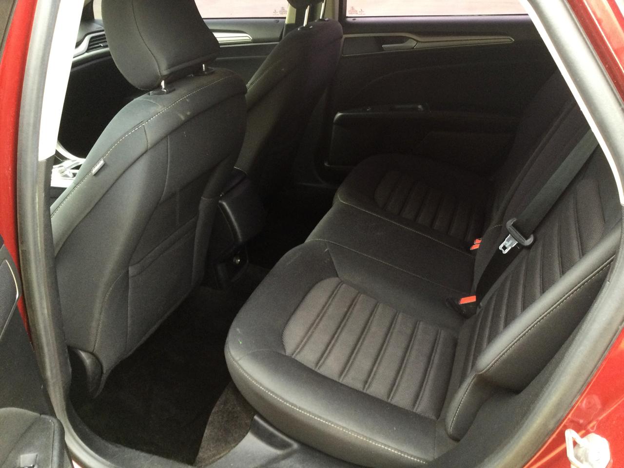 Ford Fusion SE FWD 2018