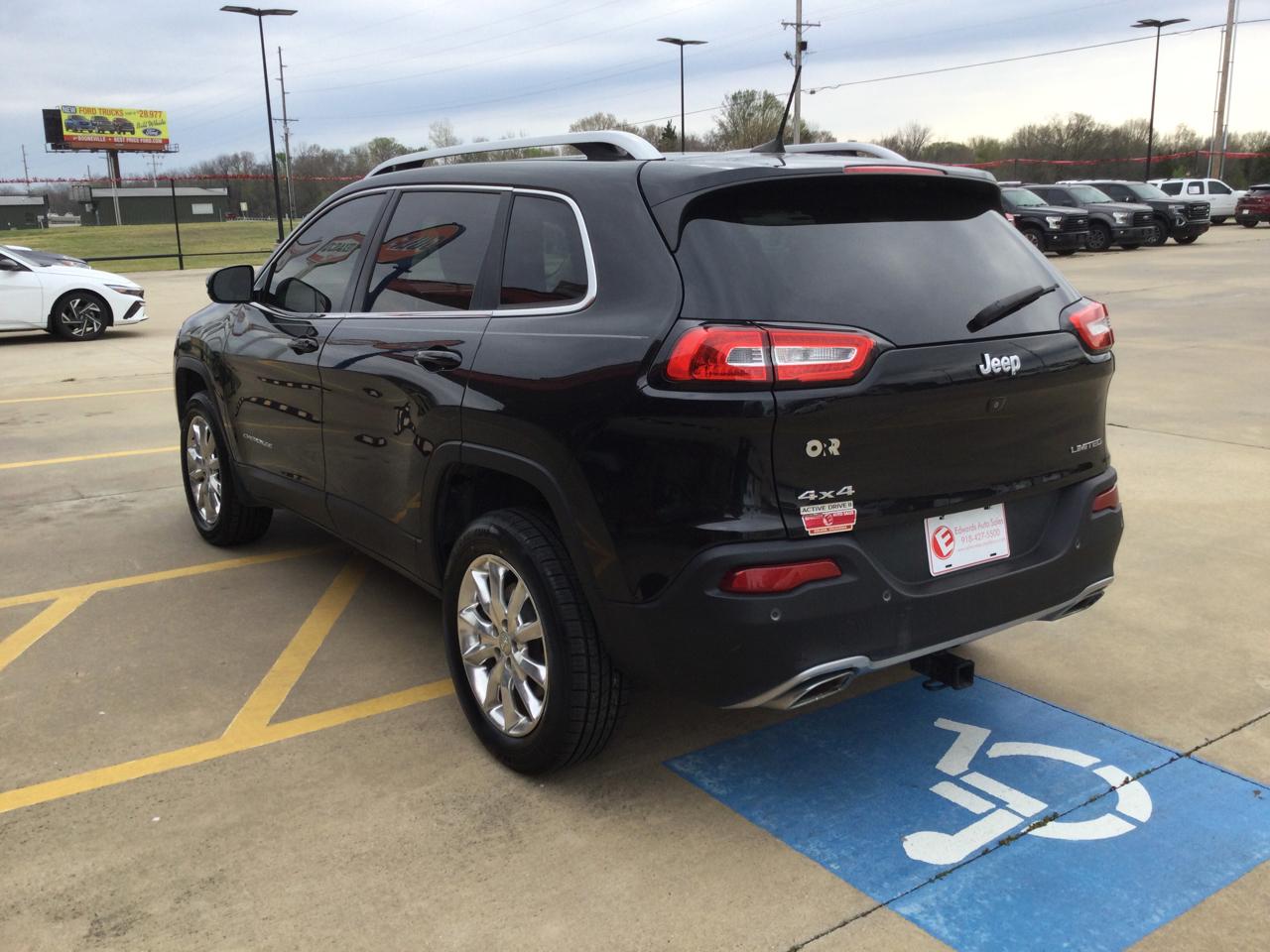 Jeep Cherokee 4WD 4dr Limited 2016