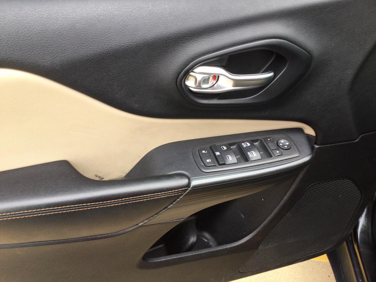 Jeep Cherokee 4WD 4dr Limited 2016