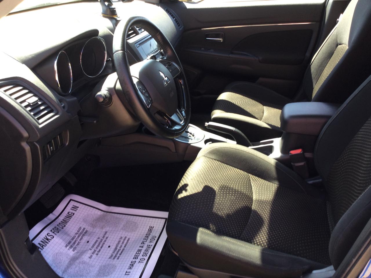 Mitsubishi Outlander Sport 2WD 4dr CVT 2.0 ES 2016