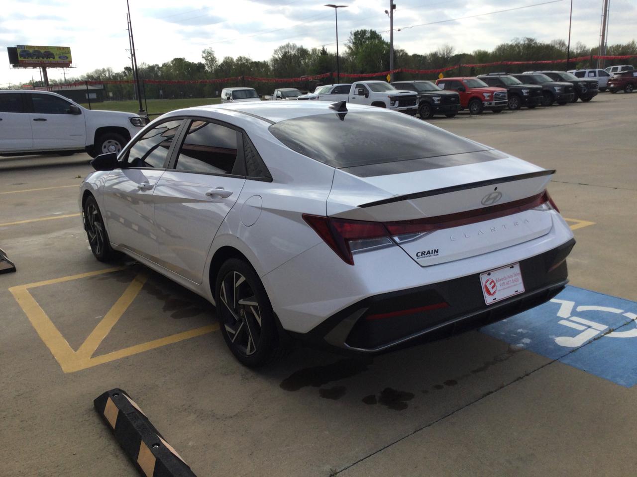 Hyundai Elantra SEL Sport IVT 2025