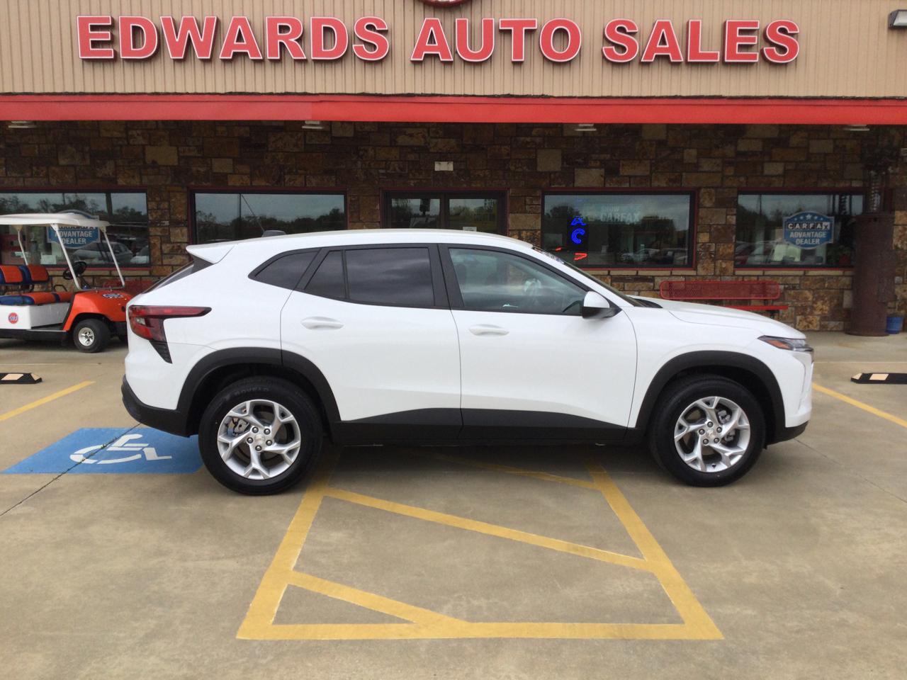 Chevrolet Trax FWD 4dr LS 2024