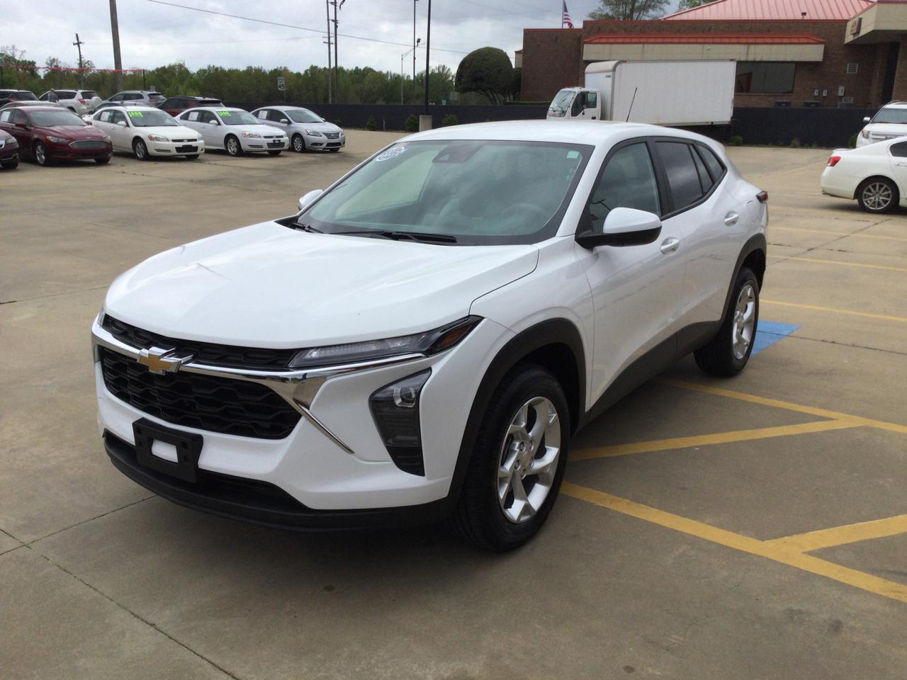 Chevrolet Trax FWD 4dr LS 2024