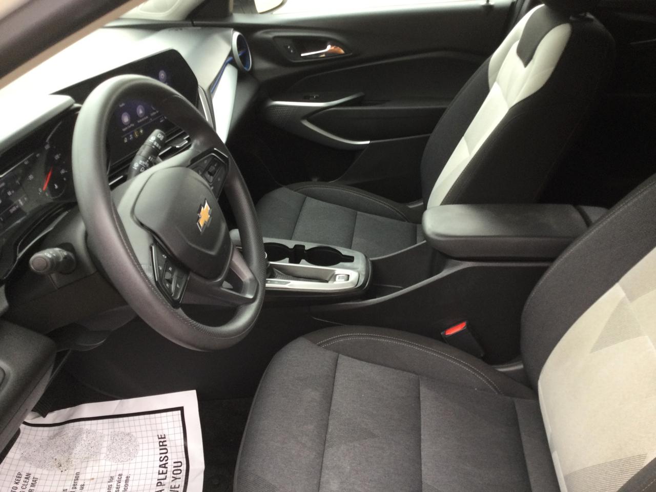 Chevrolet Trax FWD 4dr LS 2024