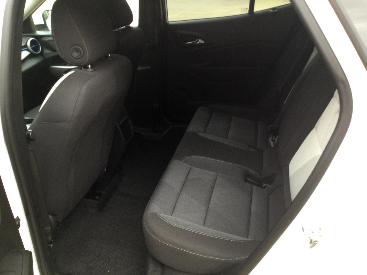 Chevrolet Trax FWD 4dr LS 2024