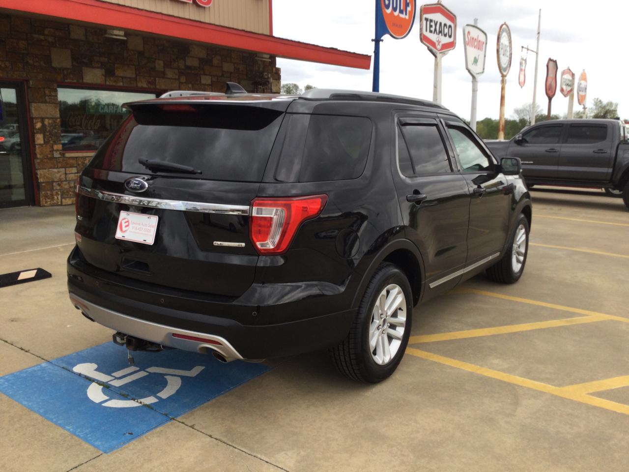 Ford Explorer FWD 4dr XLT 2016