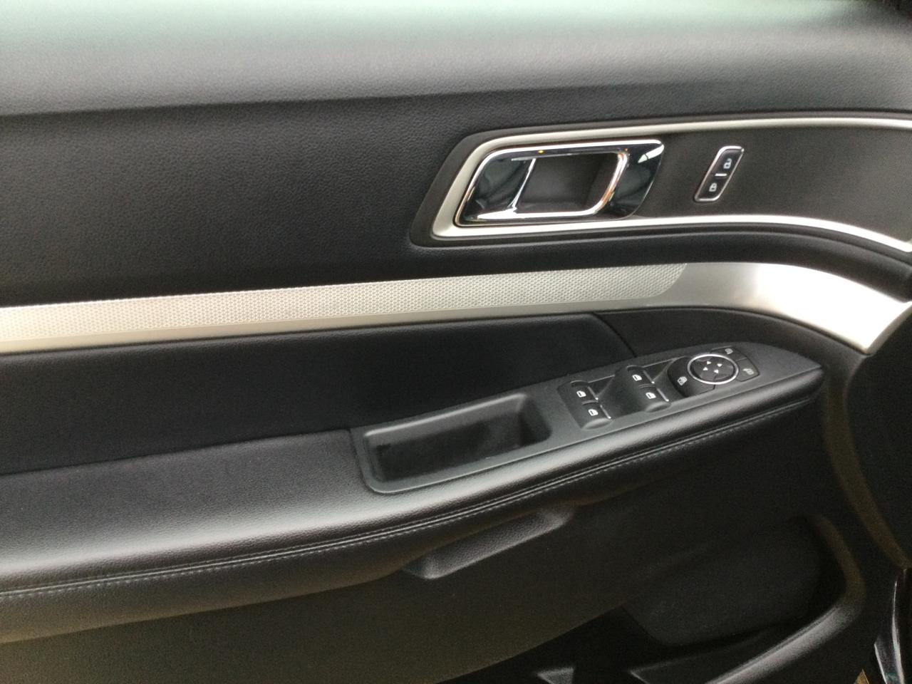 Ford Explorer FWD 4dr XLT 2016