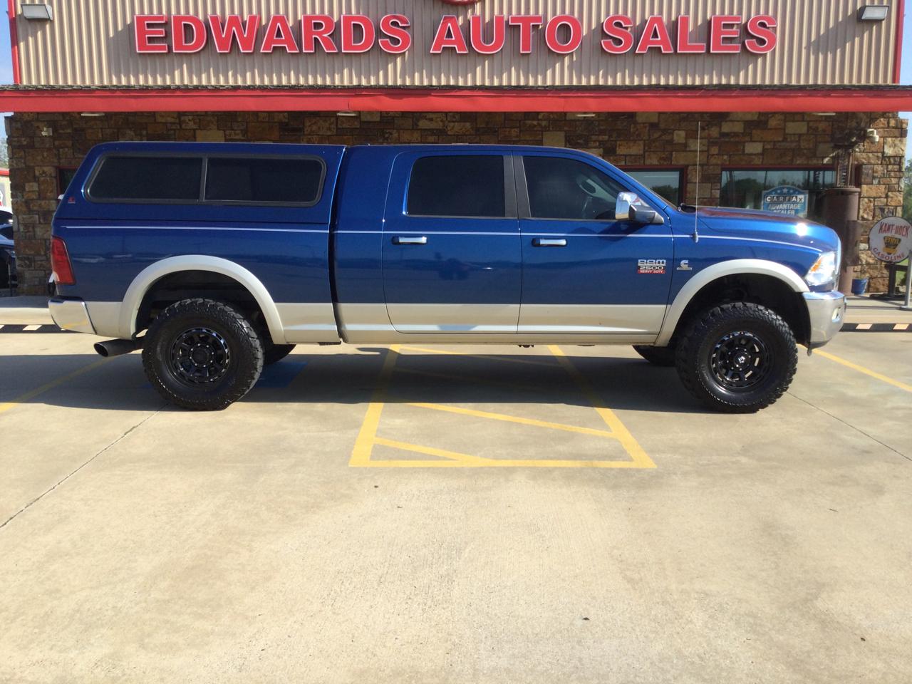 Dodge Ram 2500 4WD Mega Cab 160.5" Laramie 2010