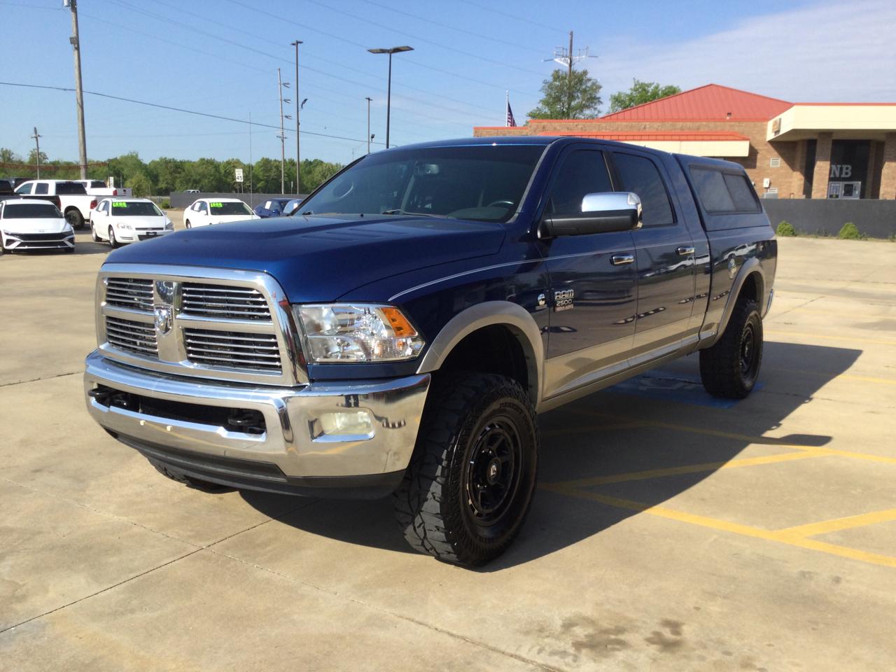 Dodge Ram 2500 4WD Mega Cab 160.5" Laramie 2010