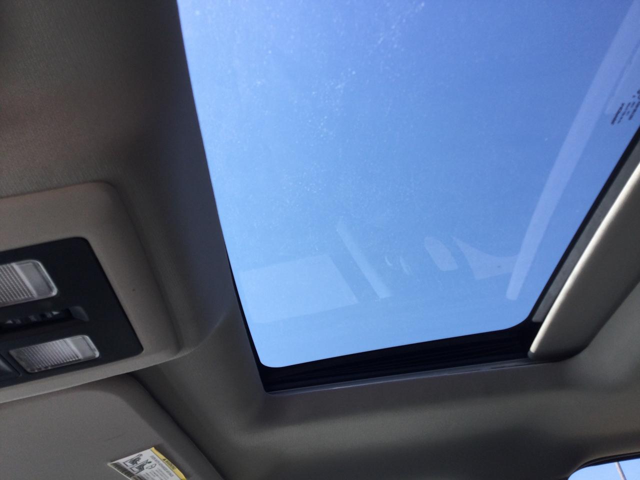 Dodge Ram 2500 4WD Mega Cab 160.5" Laramie 2010