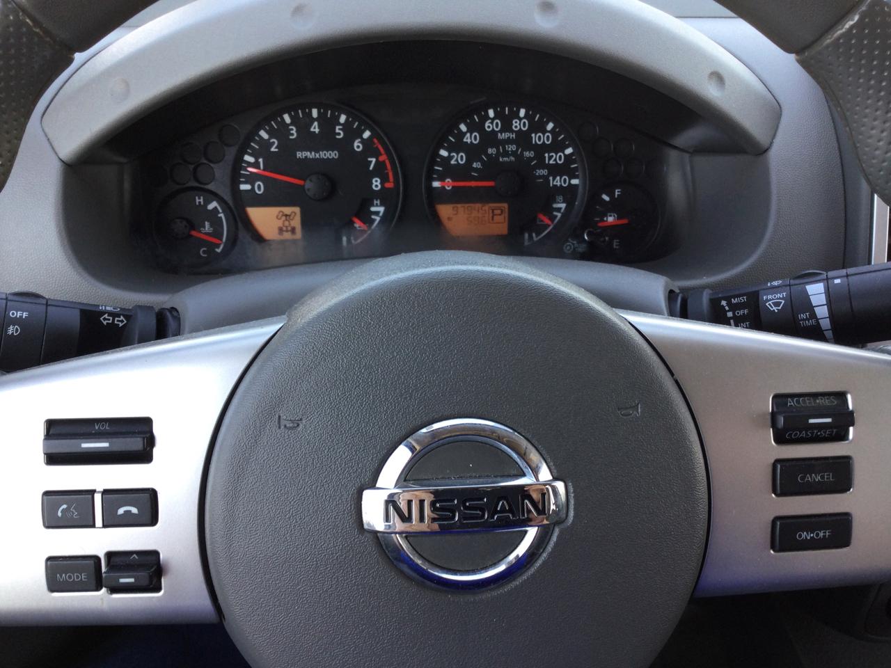 Nissan Frontier 4WD Crew Cab SWB Auto SV 2015