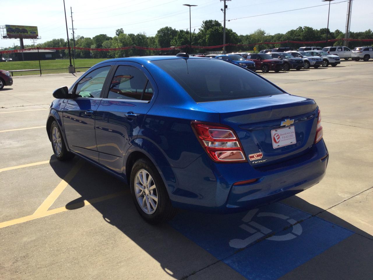 Chevrolet Sonic 4dr Sdn Auto LT 2019