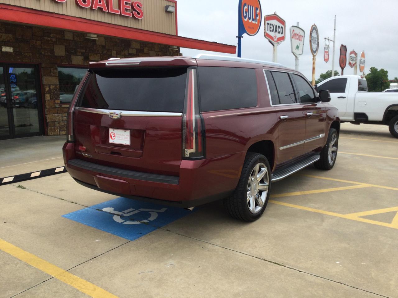 Cadillac Escalade ESV 2WD 4dr Luxury Collection 2016