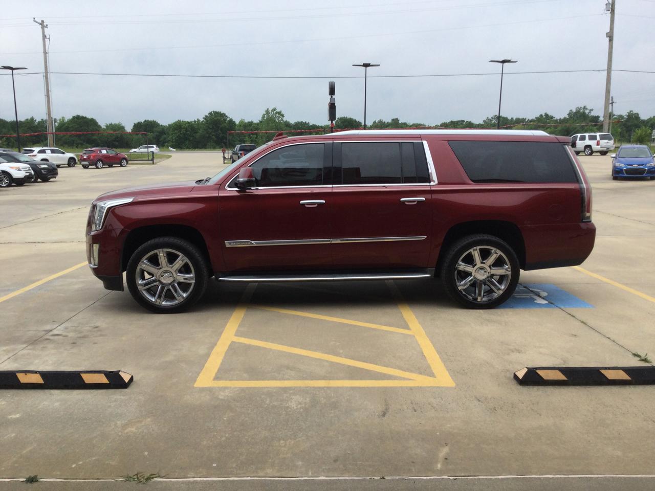 Cadillac Escalade ESV 2WD 4dr Luxury Collection 2016