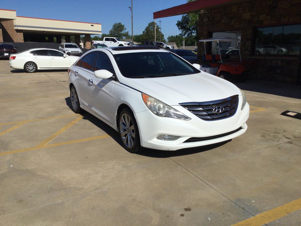 Hyundai Sonata 4dr Sdn 2.4L Auto SE 2012
