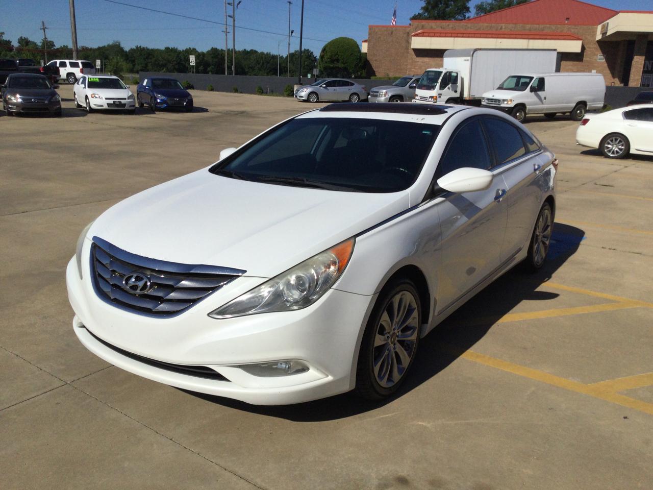 Hyundai Sonata 4dr Sdn 2.4L Auto SE 2012
