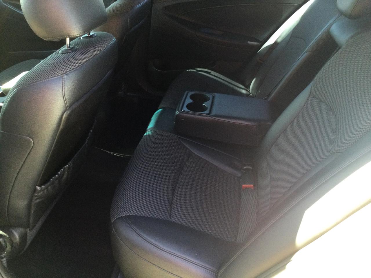 Hyundai Sonata 4dr Sdn 2.4L Auto SE 2012