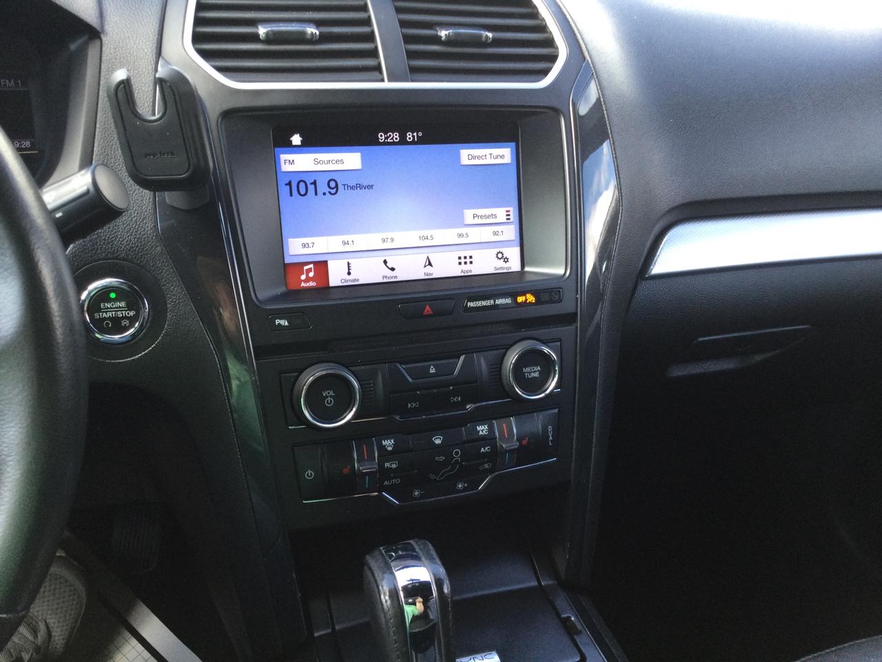 Ford Explorer FWD 4dr XLT 2017