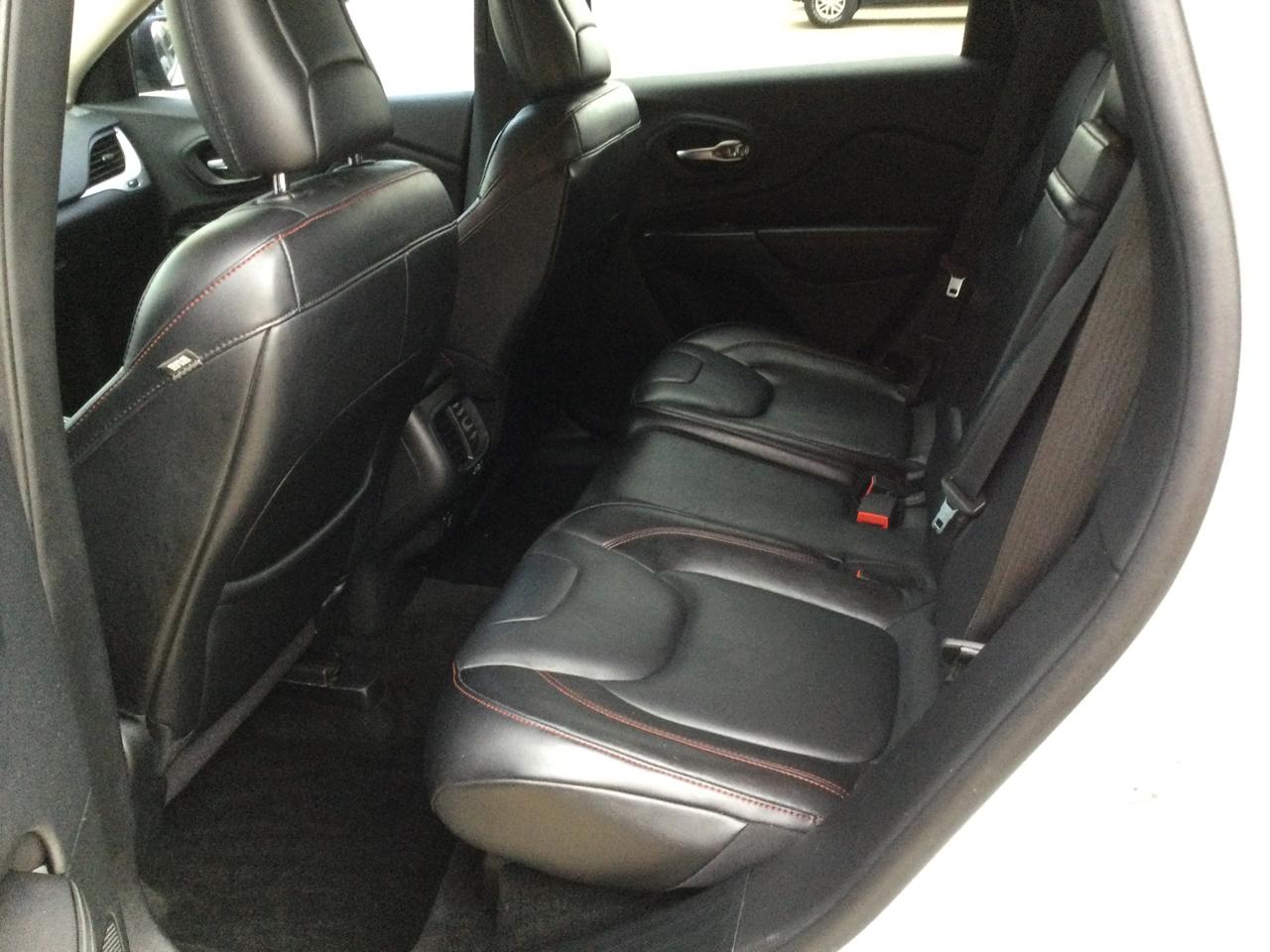 Jeep Cherokee 4WD 4dr Trailhawk 2015