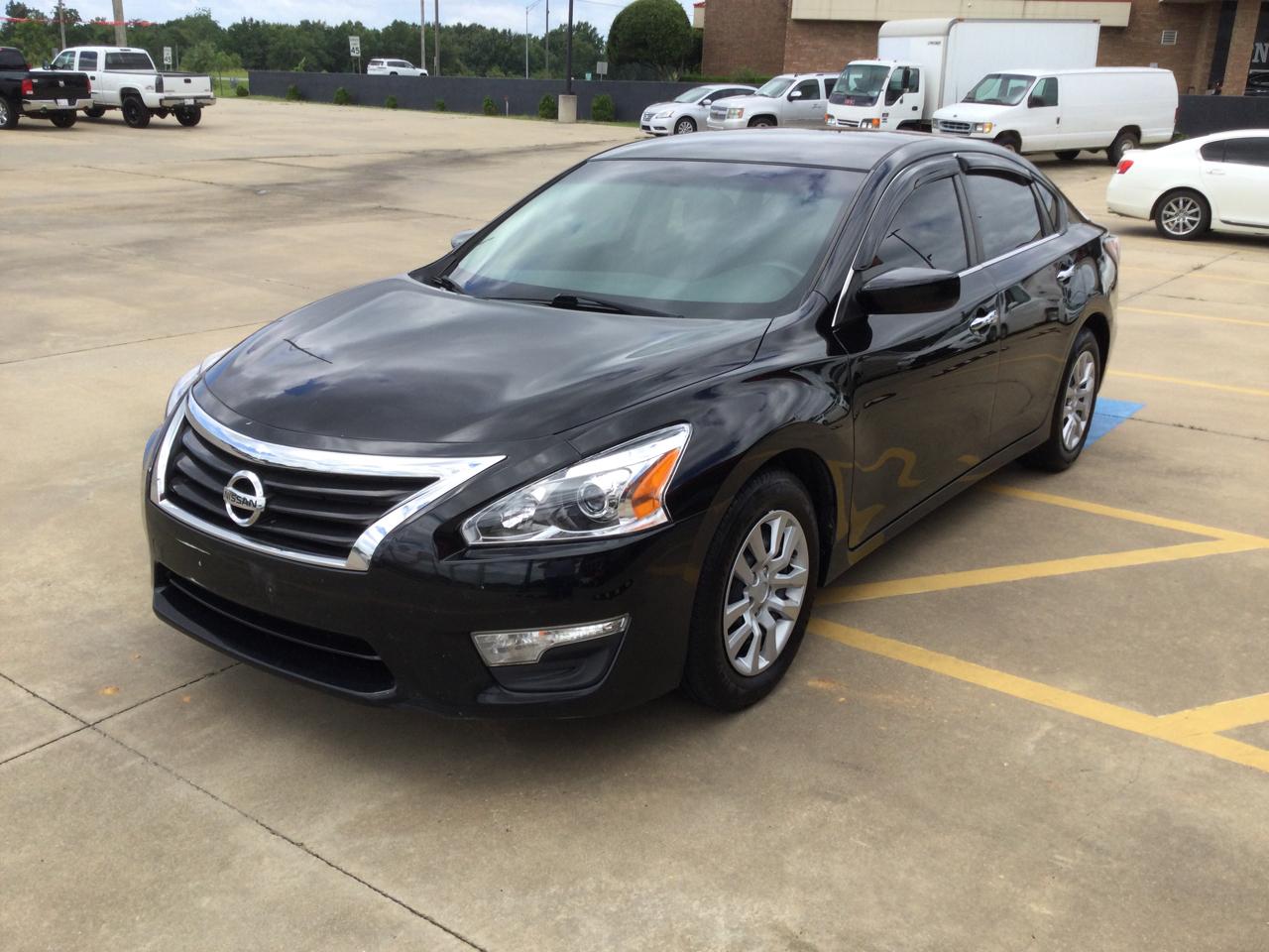 Nissan Altima 4dr Sdn I4 2.5 S 2014