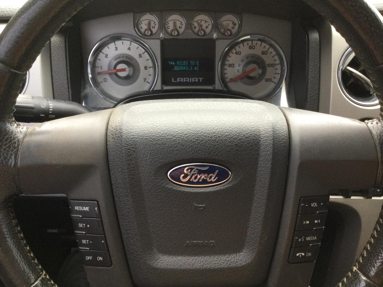 Ford F-150 4WD SuperCab 145" Lariat 2010