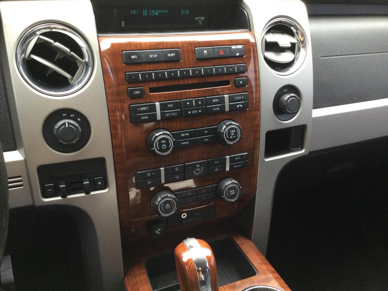 Ford F-150 4WD SuperCab 145" Lariat 2010