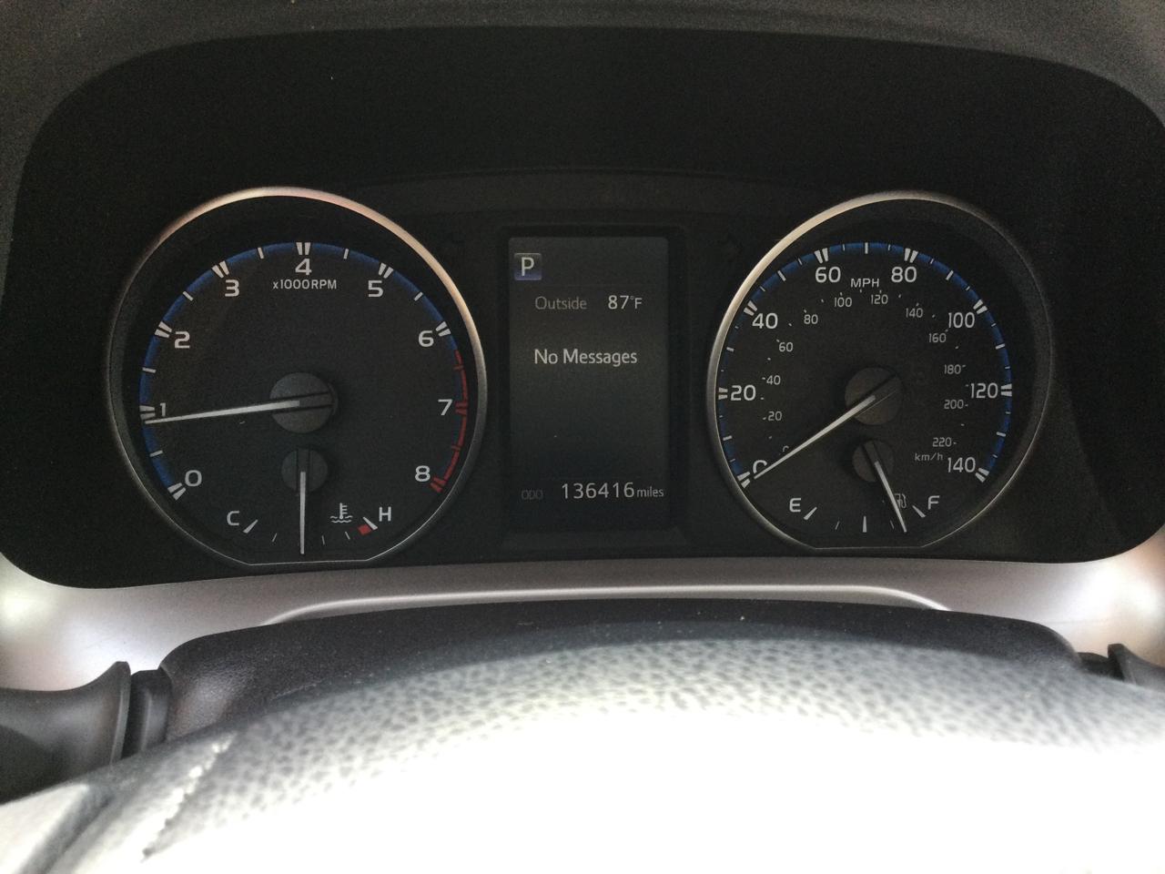 Toyota RAV4 XLE FWD (Natl) 2017