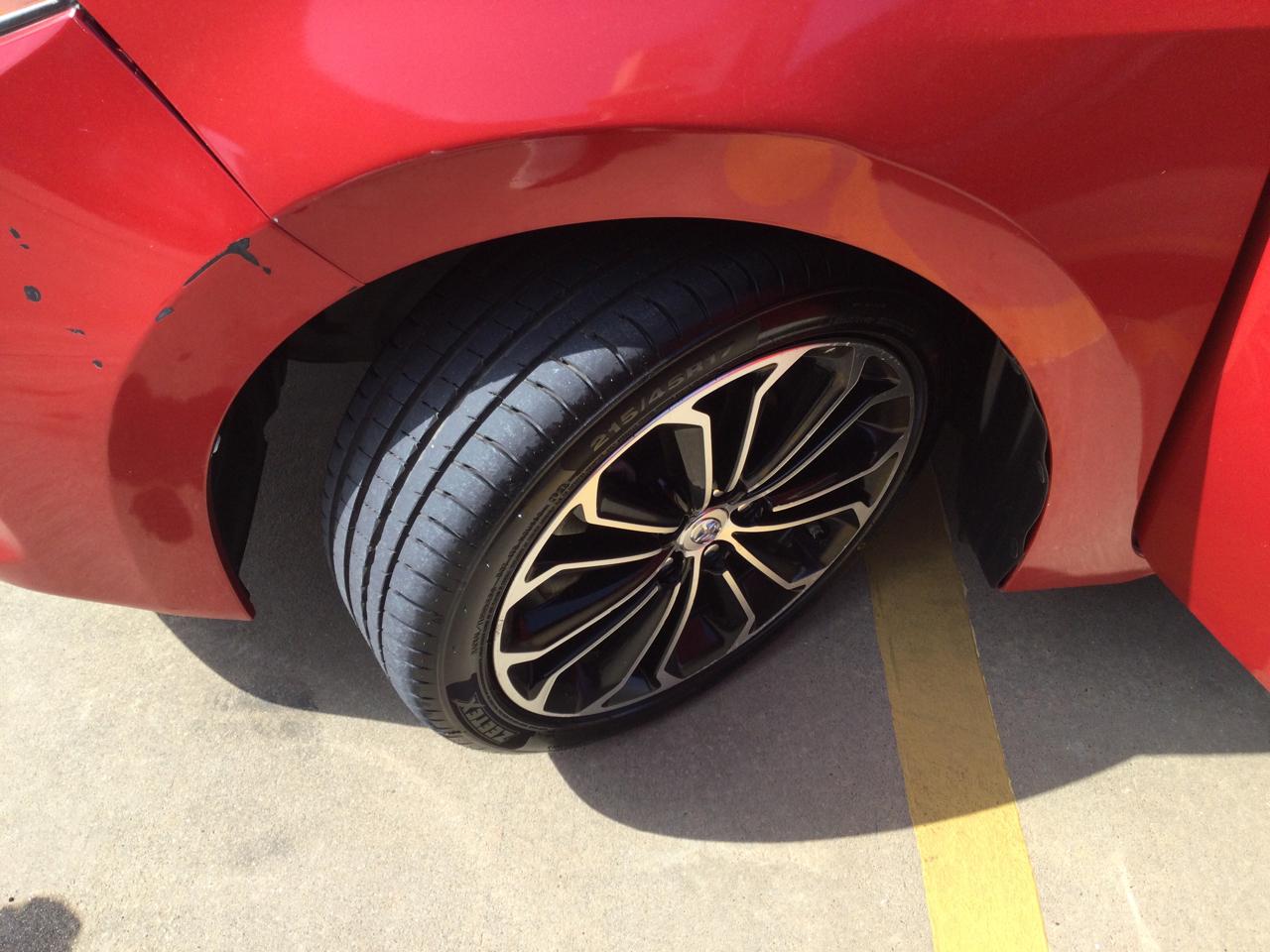 Toyota Corolla 4dr Sdn CVT LE Premium (Natl) 2014