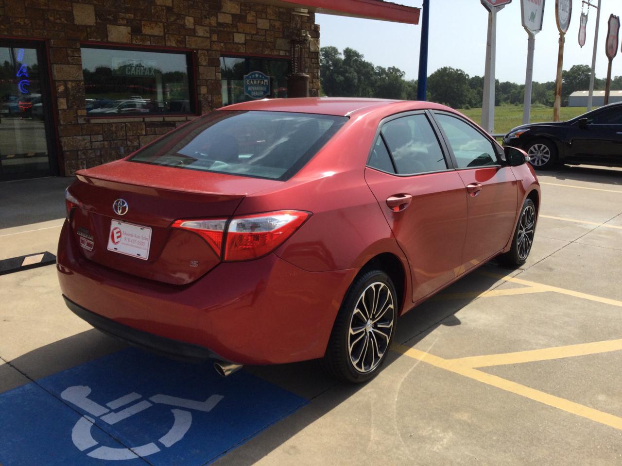 Toyota Corolla 4dr Sdn CVT LE Premium (Natl) 2014
