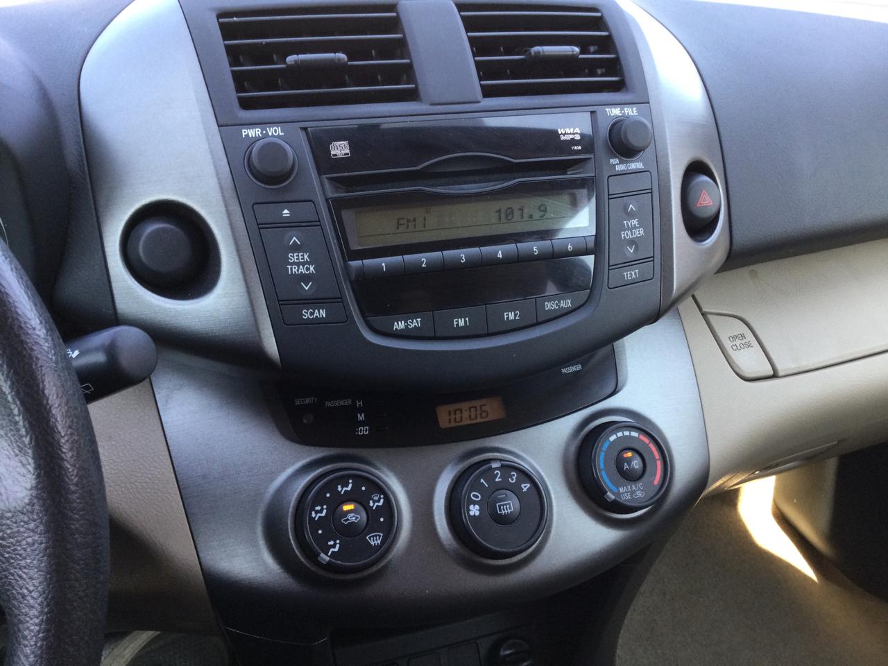 Toyota RAV4 FWD 4dr 4-cyl 4-Spd AT (Natl) 2009