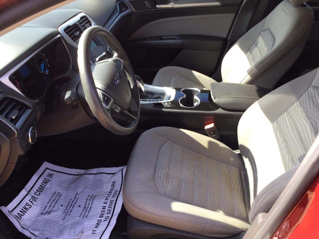 Ford Fusion 4dr Sdn S FWD 2016