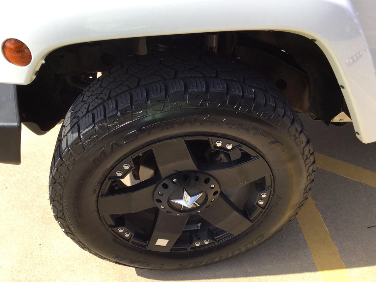 Jeep Wrangler Unlimited 4WD 4dr Sahara 2013
