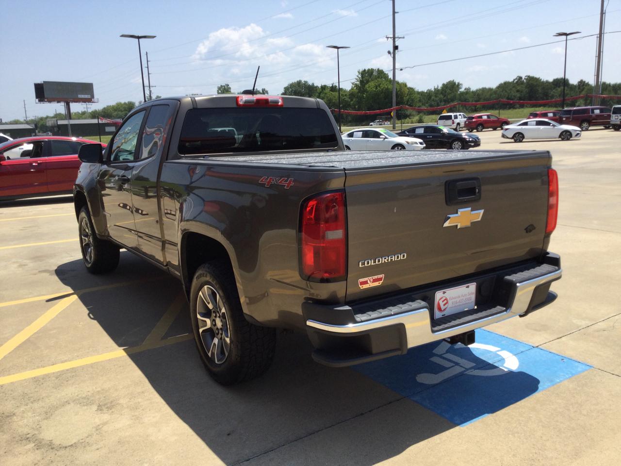 Chevrolet Colorado 4WD Ext Cab 128.3" WT 2016