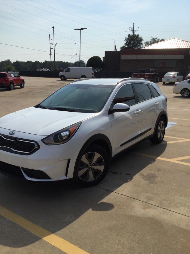 Kia Niro LX FWD 2019