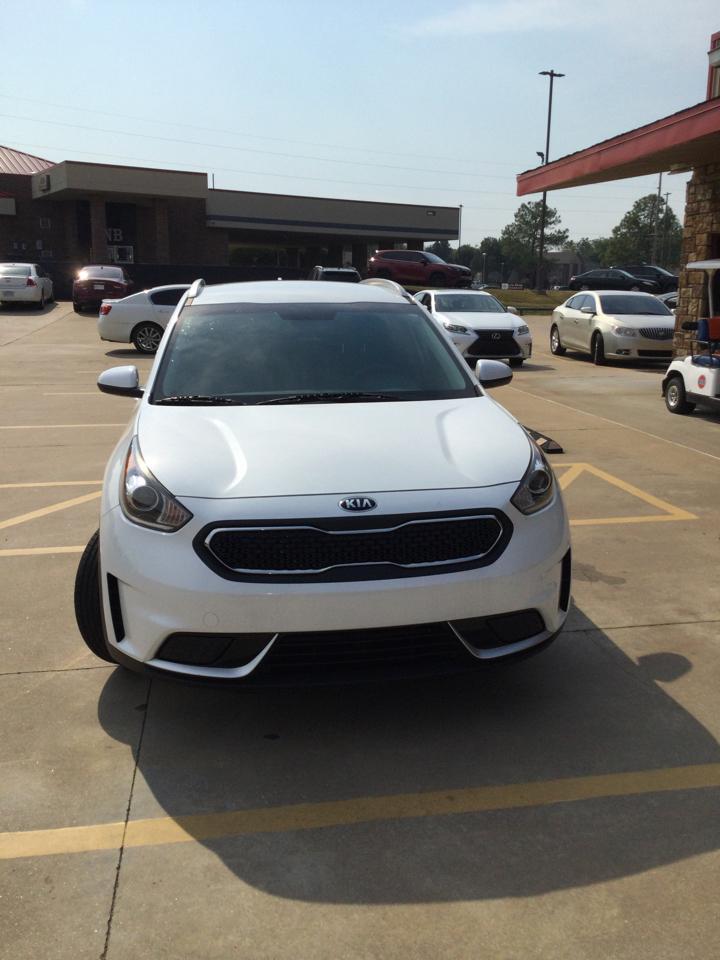 Kia Niro LX FWD 2019