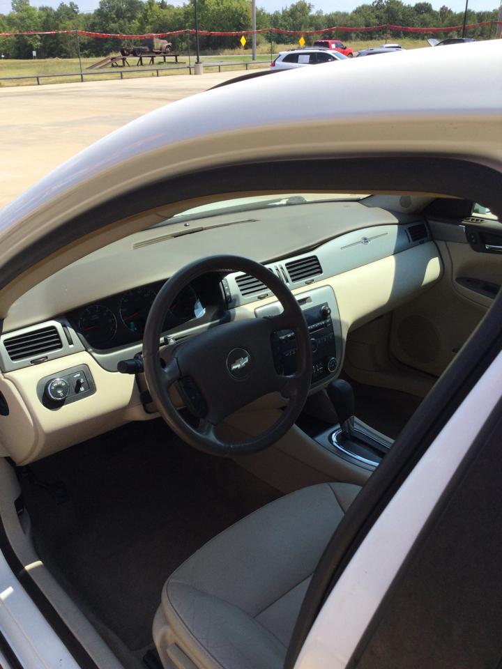 Chevrolet Impala 4dr Sdn 3.5L LT 2008